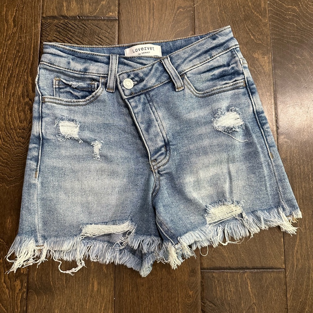 Lovevet Women's Frayed Hem Denim Shorts - Light Blue